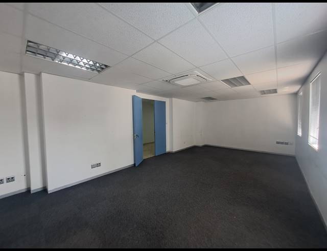 289M² OFFICE TO LET IN ILLOVO